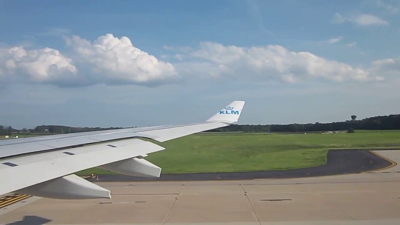 KLM A330 300 takeoff from washington dulles airport