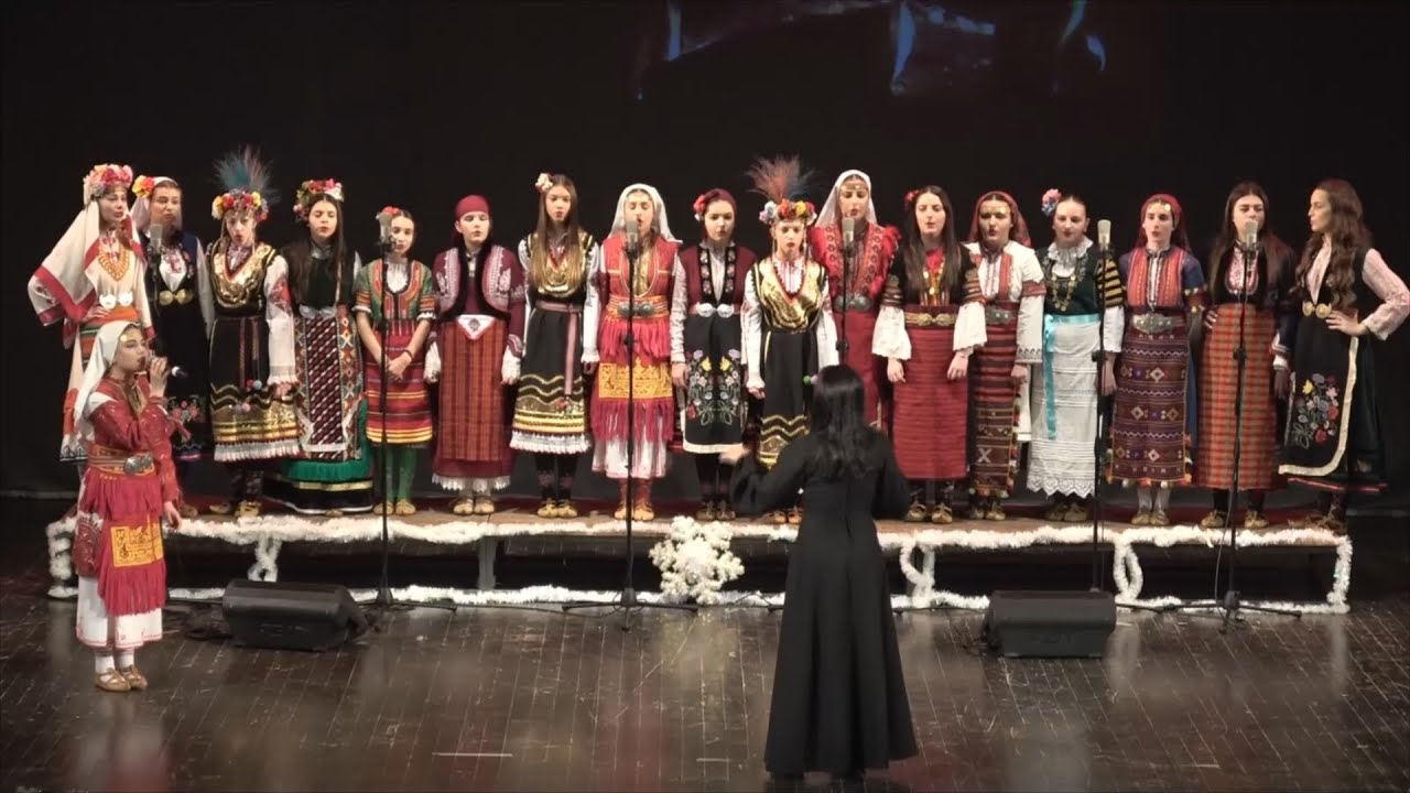 „Коледна жарава“ - Детско-юношеският народен хор „Жарава“ при НЧ „Родина -1860“  15 01 2025
