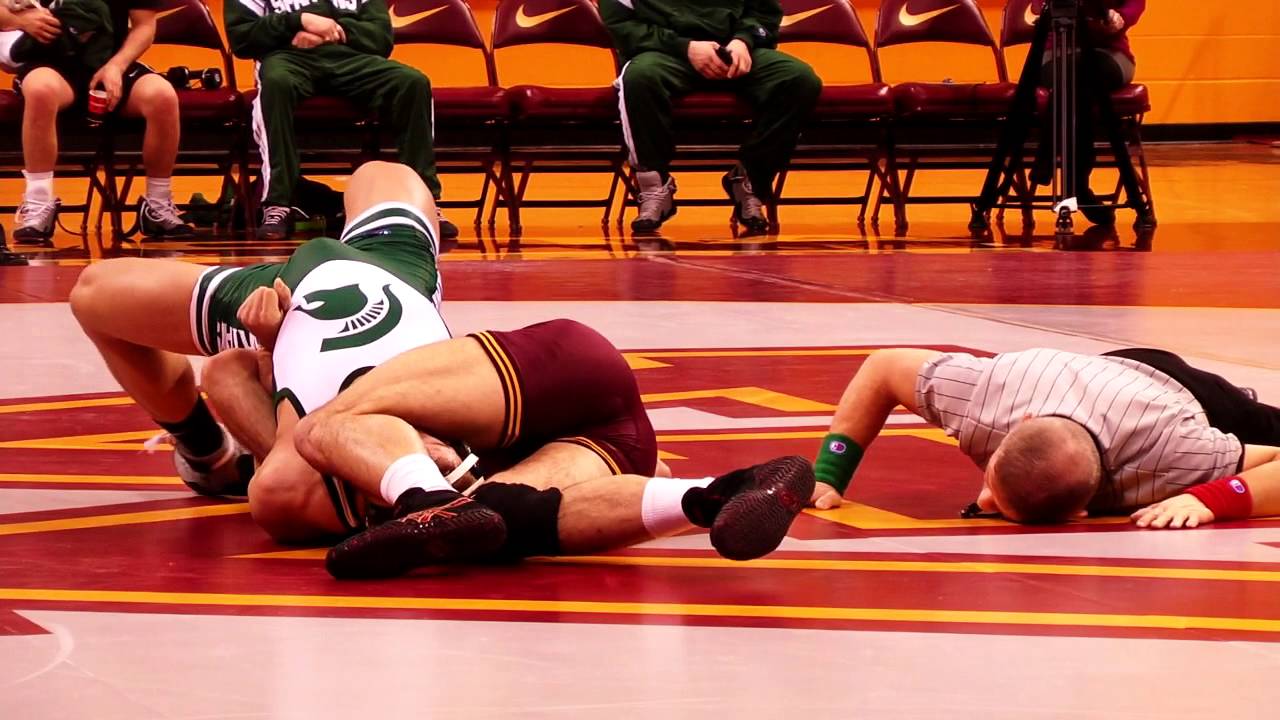Minnesota Wrestling Moments: Cody Yohn's Pin on Senior Day