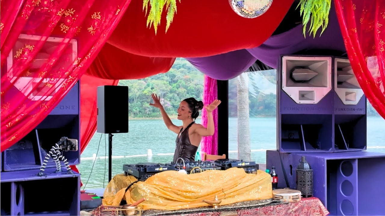 Sunset Vibes by Ella Candeu | Deep House & Indie Dance Set | Arabia Party &bull; Atibaia, Brazil 🧚✨