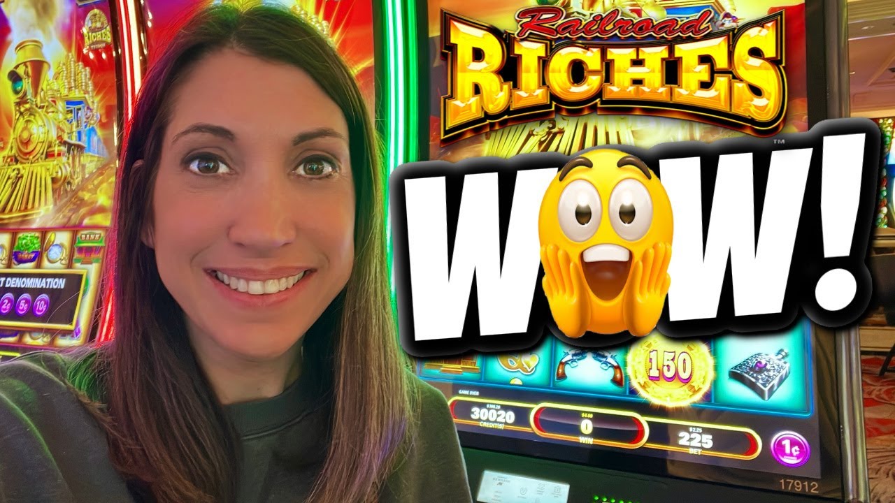 I got the MOST EXCITING Bonus EVER in Las Vegas!