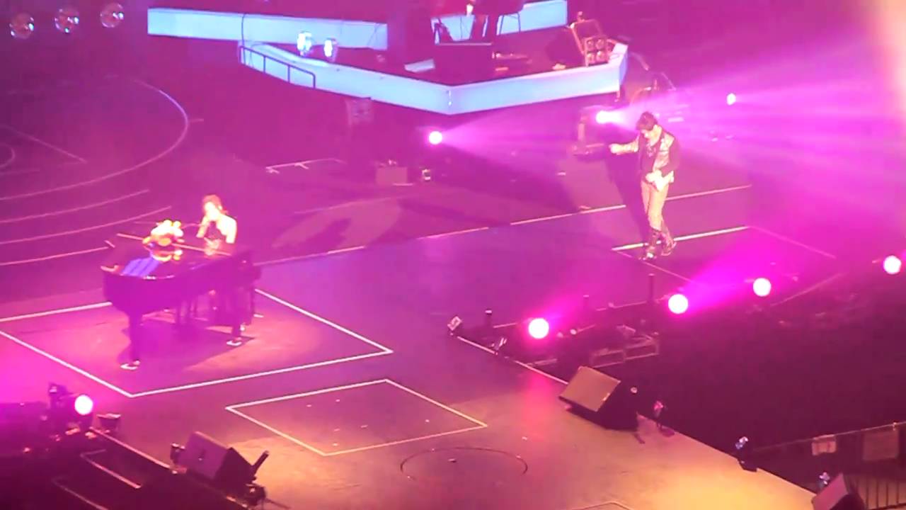 周杰倫巡迴演唱會2010香港站 | 20100924 周杰倫&袁詠琳-畫沙