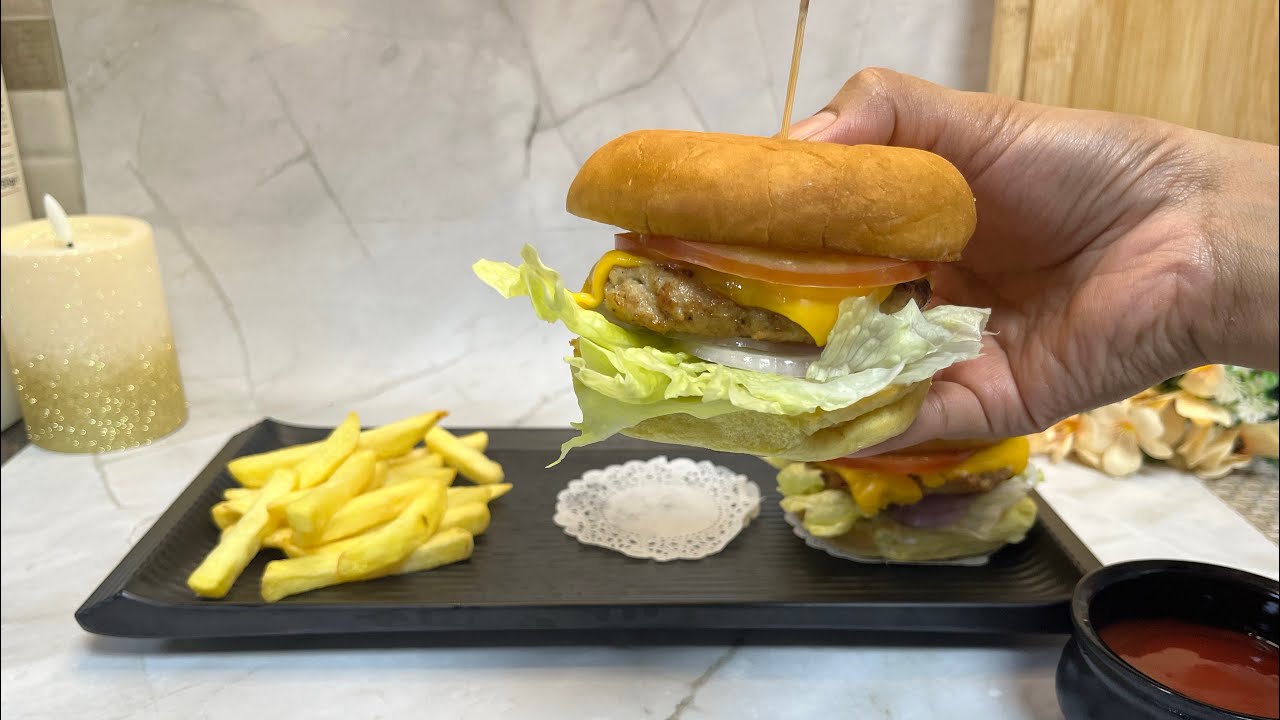 American Chicken Burger Recipe | Juicy & Simple Pan-Fried Burger | Classic Restaurant Style Burger