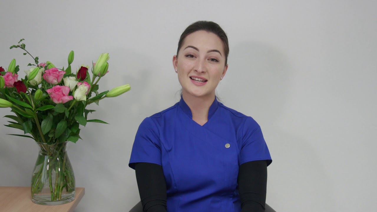 Retainer Wear |  Bracelands Orthodontic Practice in Surrey