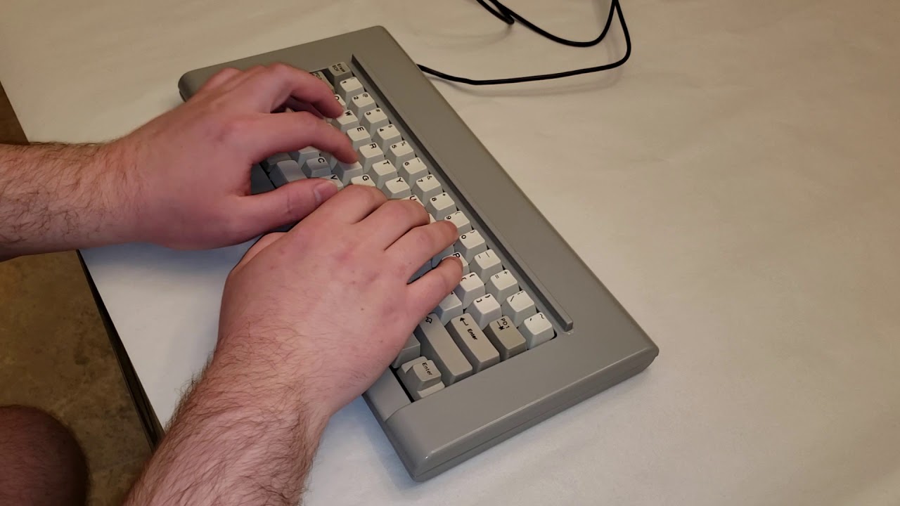 4704 - F62 IBM Keyboard Typing Demo - Model F - Kishsaver