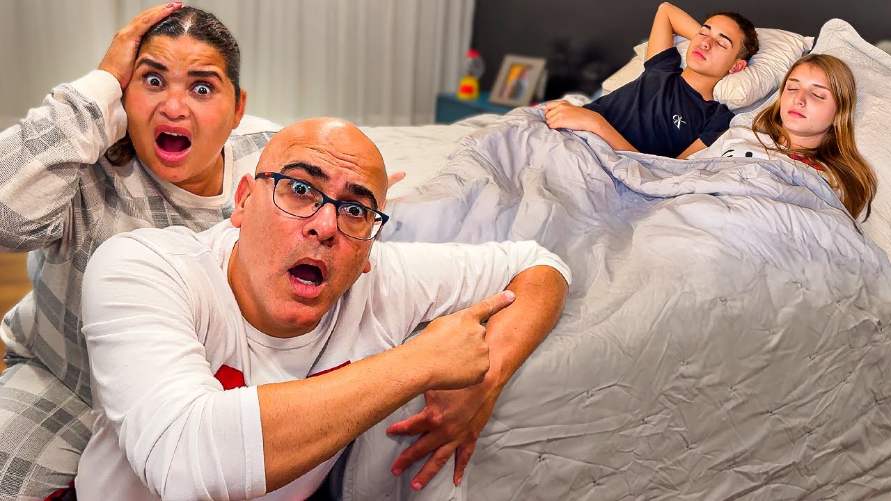 FLAGRAMOS O RYAN E A LIGEIRINHA DORMINDO JUNTOS  ( ABSURDO !!! ) 😱😱😱
