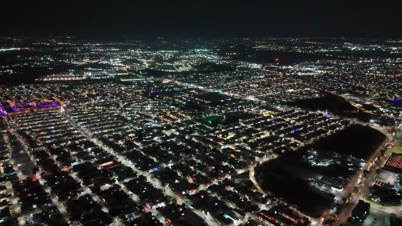 Gran vista ciudad de noche