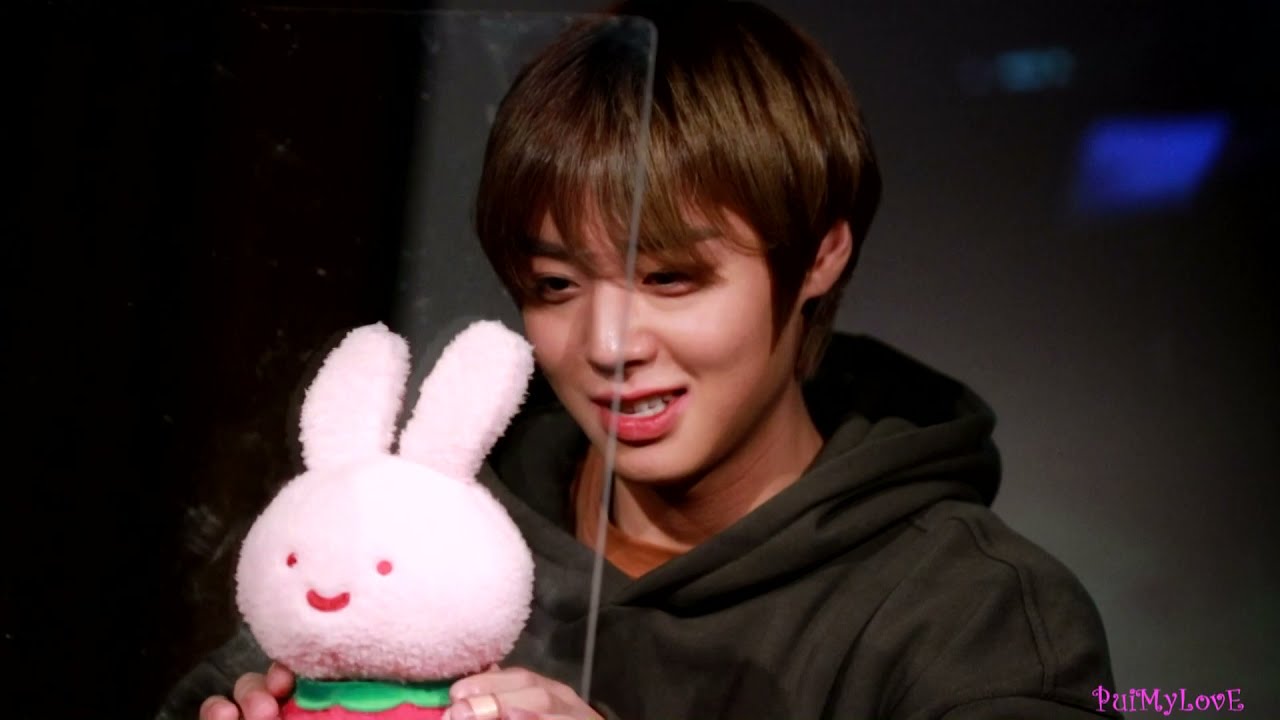 211112 Mihwadang Fansign - Jihoon Focus