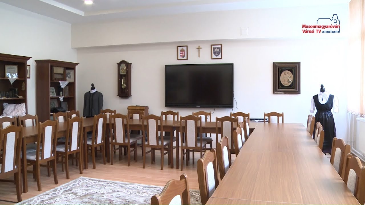 Német nemzetiségi szobát adtak át a Móra iskolában