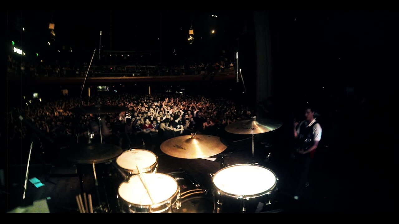 CADENA PERPETUA - P&aacute;lido y Oscuro - Chino Cam (Teatro Flores 20/12/2014)