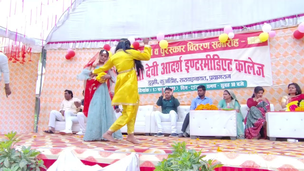 राधा-कृष्णा - Dance Performance by Class 8 Girls