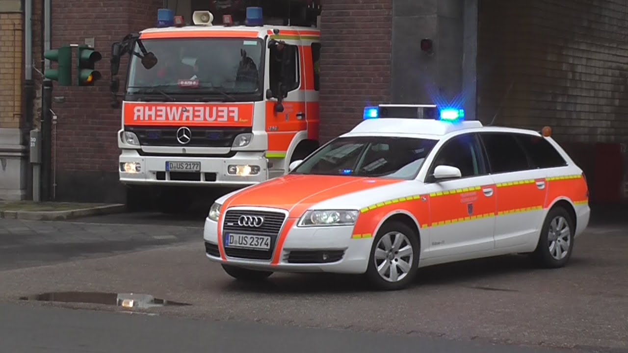[Gebäude droht Einzustürzen] Einsatzfahrten Berufsfeuerwehr Düsseldorf am 03.04.2015