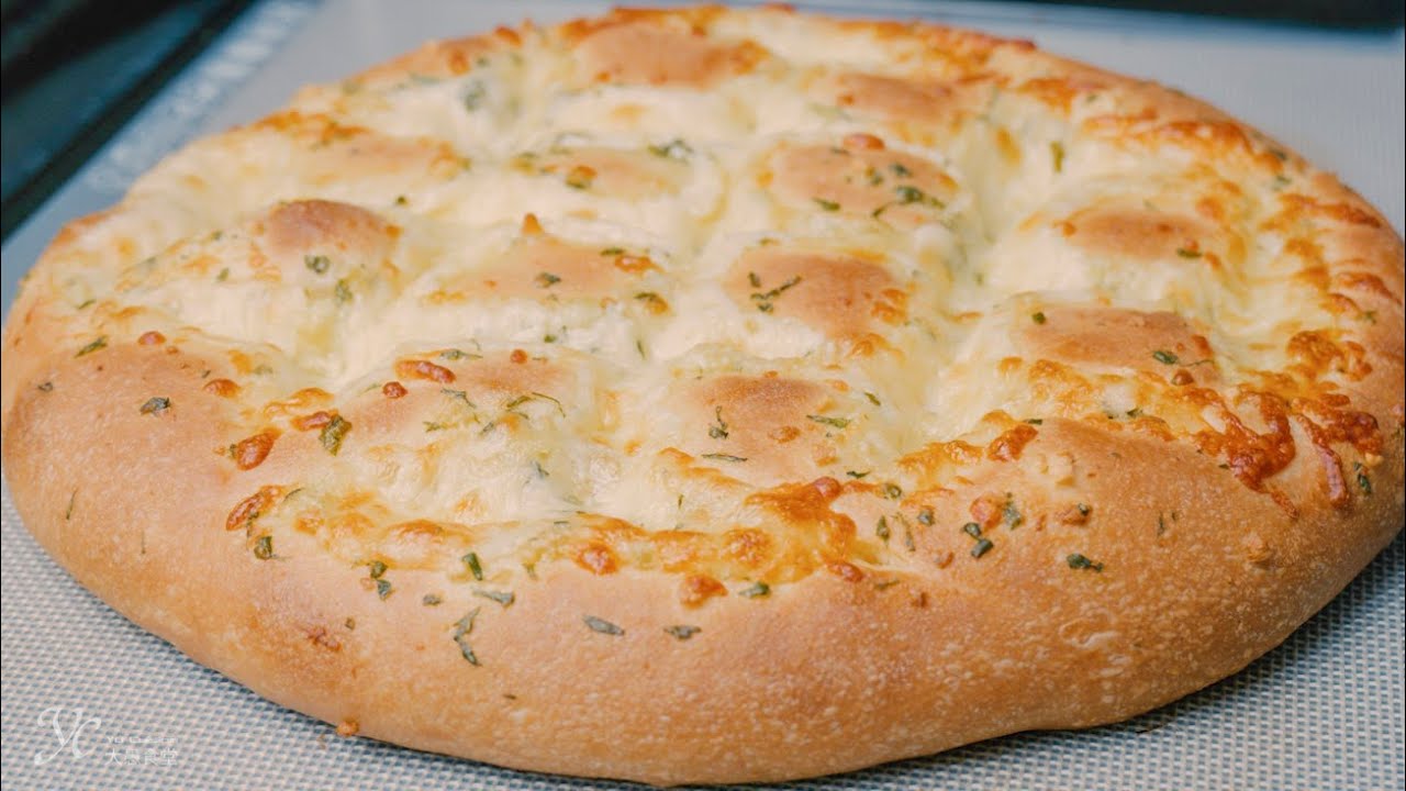 [4K sub] Basiiliku k&uuml;&uuml;slaugu mozzarella juustuleib