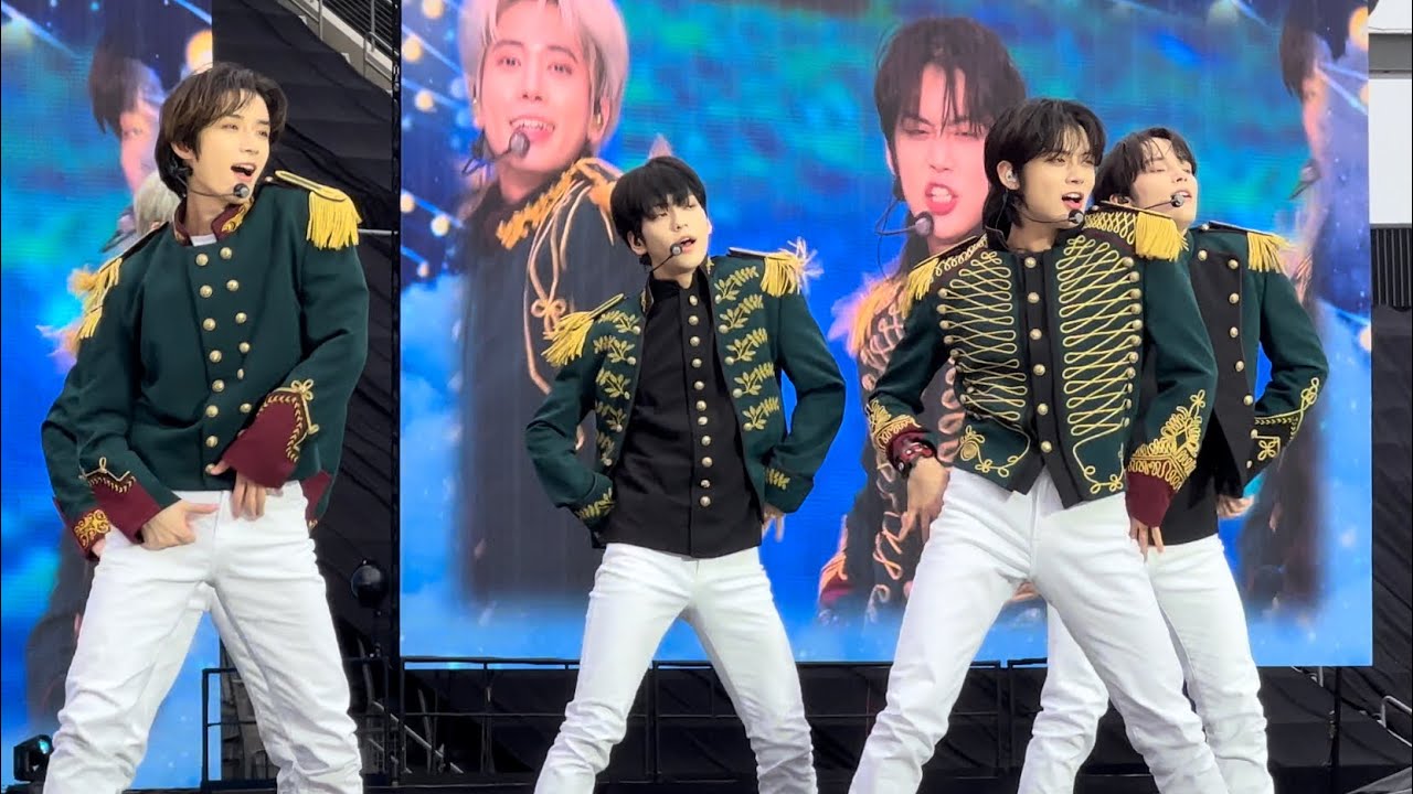 230528 Blue Hour TXT Tomorrow X Together Tour Act: Sweet Mirage LA Day 2 Concert Fancam