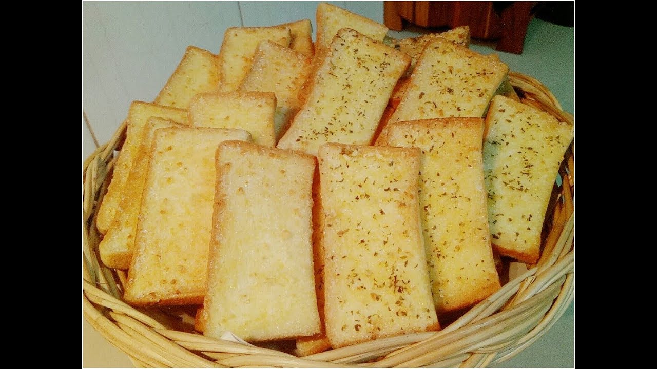 ขนมปังเนยกระเทียม เคล็ดลับทำให้กรอบอร่อย หวานนิดๆเค็มหน่อยอร่อยสุดๆเลยจร้า