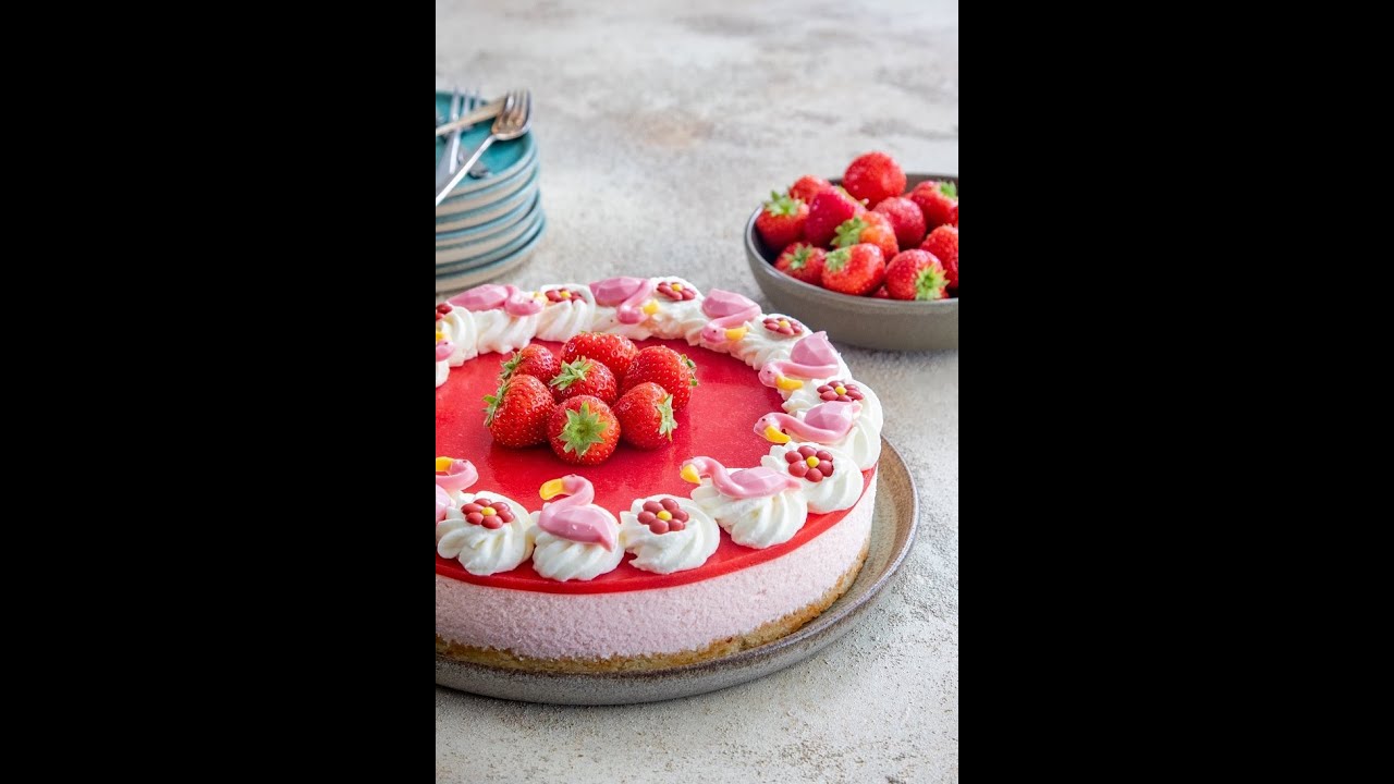 Aardbeienbavaroistaart maken met Rutger Bakt
