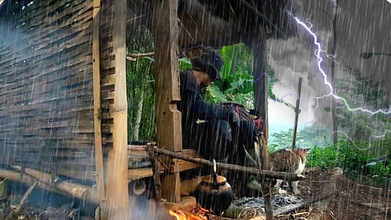 CAMPING HUJAN 8 HARI DIHUTAN//DIGUYUR HUJAN SAAT MEMBANGUN TEMPAT BERLINDUNG