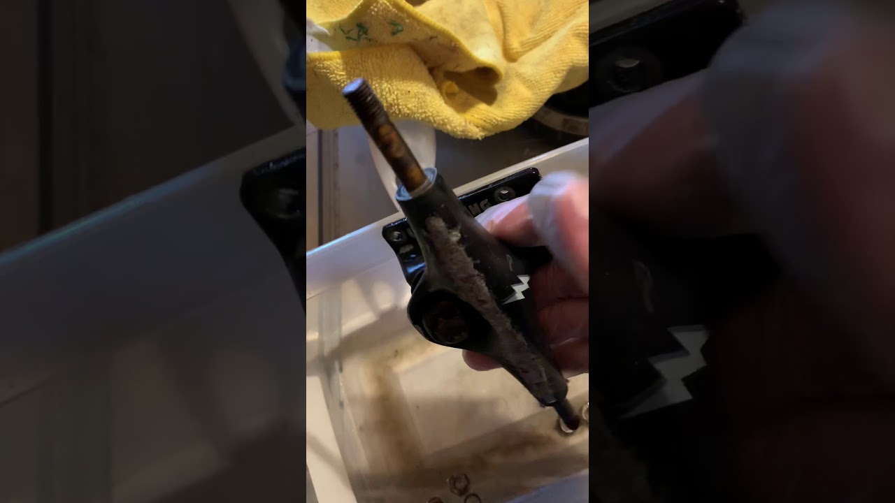 How to restore your skateboard trucks