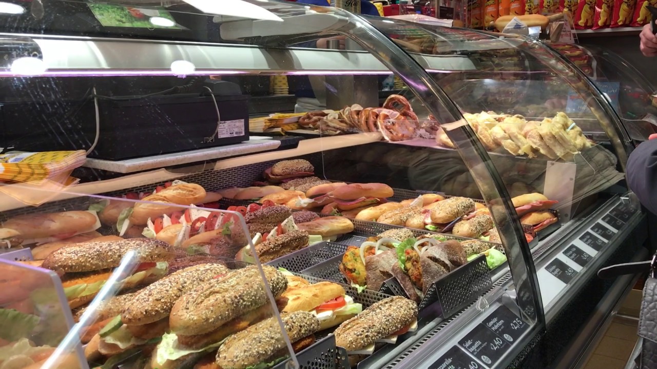 YORMA'S  | COFFEE AND SNACKS AT THE STATION