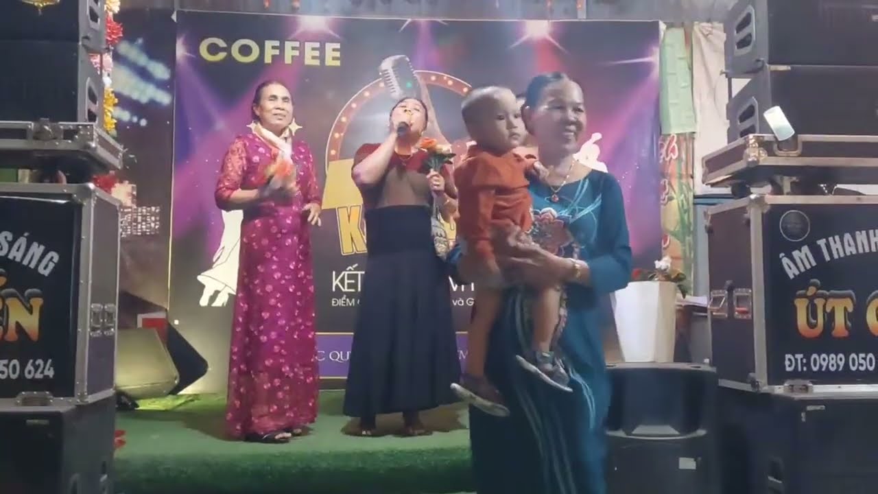 út Chiến  đang phát trực tiếp!