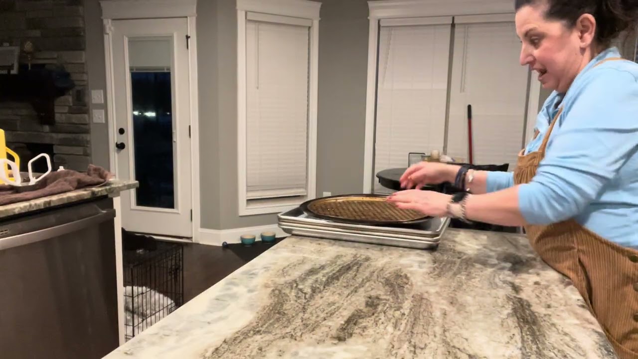 Pizza night with the family pt 1