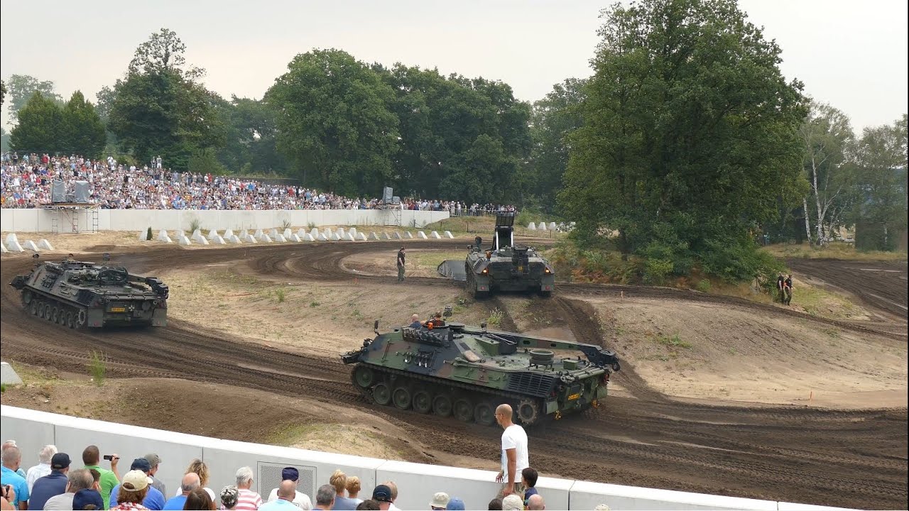 Tankevent @ NMM - Leopard 1 Engineering and Recovery Tanks