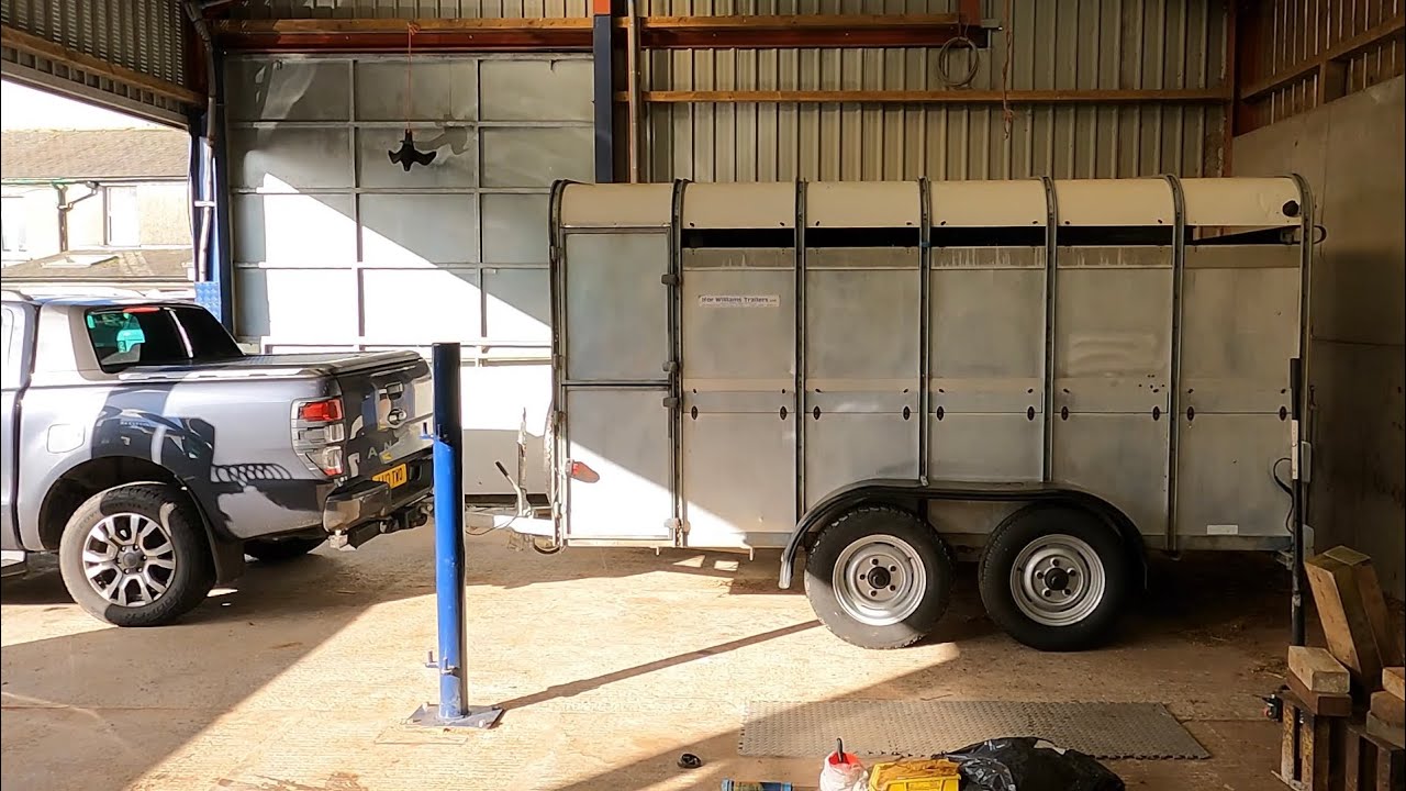 IFOR WILLIAMS Brake Adjustment & Bearing Replacement