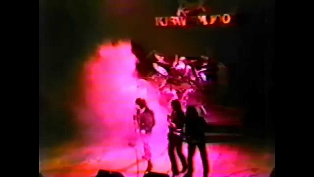 Metal Church - The Moore Theater (Seattle 1984)(DHV 2014)