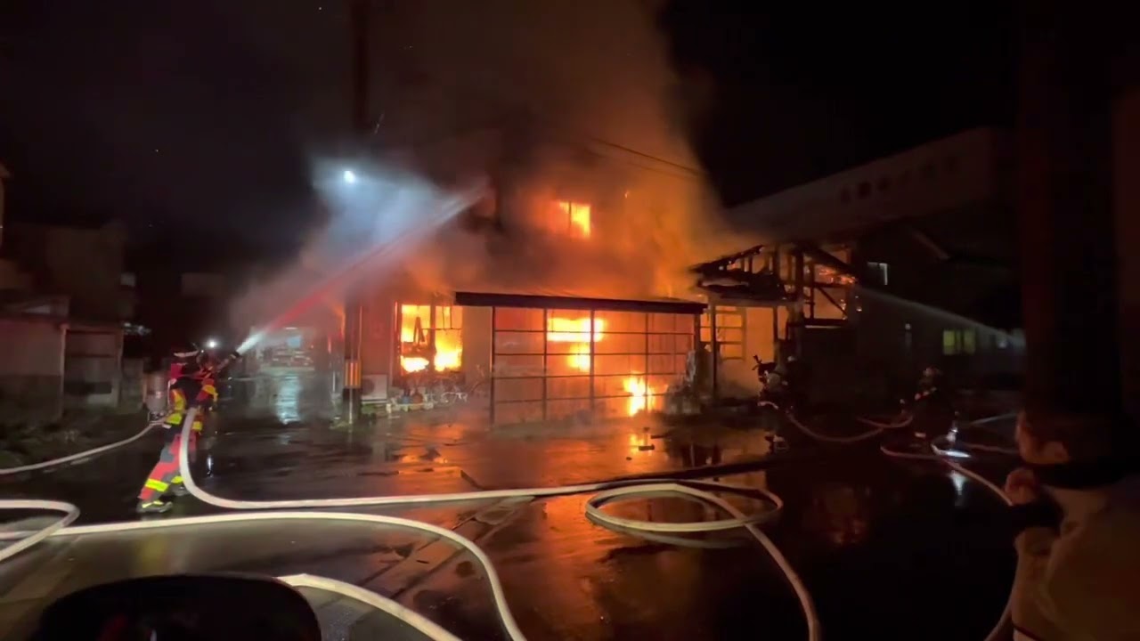 燕市新生町で火災が発生、焼け跡から遺体が見つかる