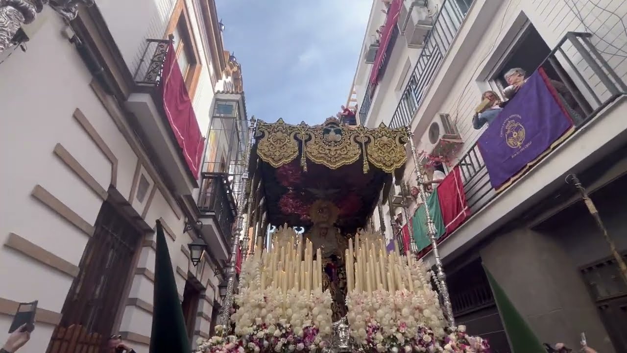 María Santísima del Rocío por la Calle Santiago - Lunes Santo 2023