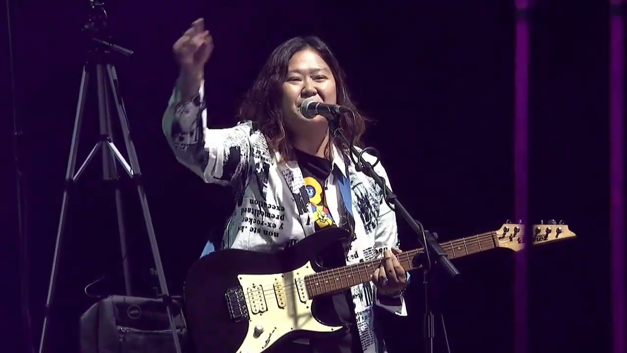 Cloudstaff Roar 3.0 - Michi Uy