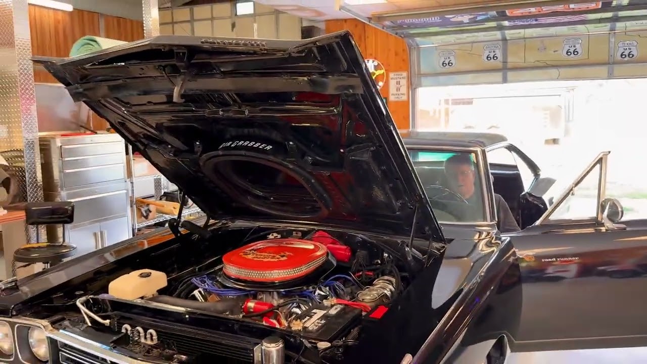 426 hemi 1969 roadrunner cold start 