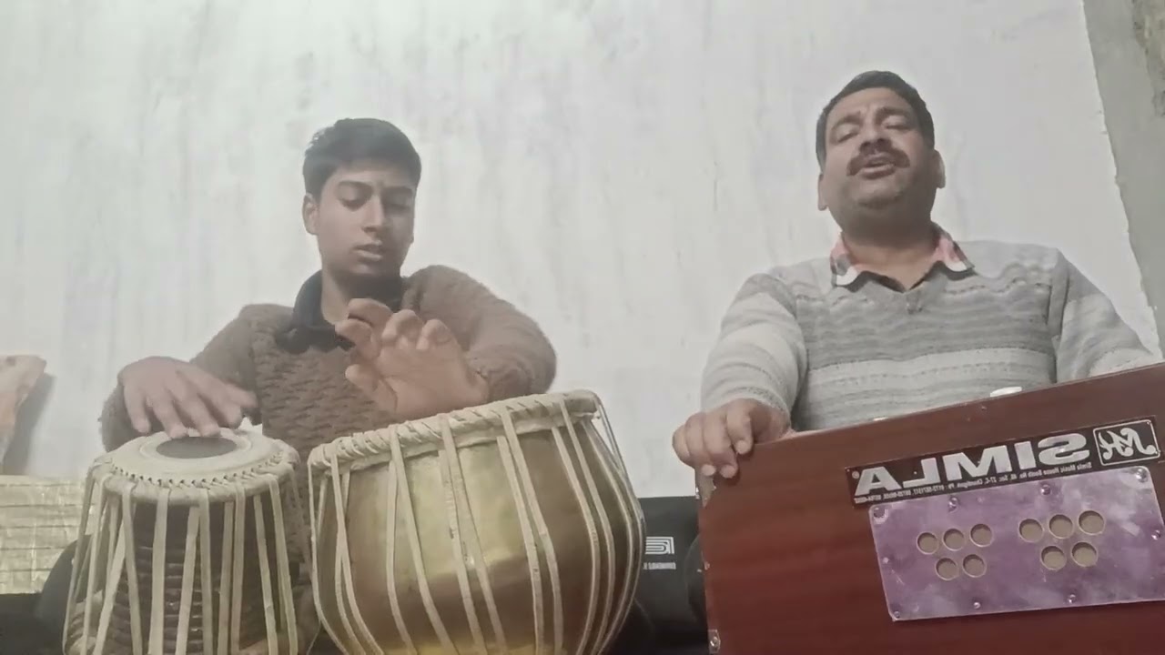 राधा ढूंढ रही किसी ने मेरा श्याम देखा