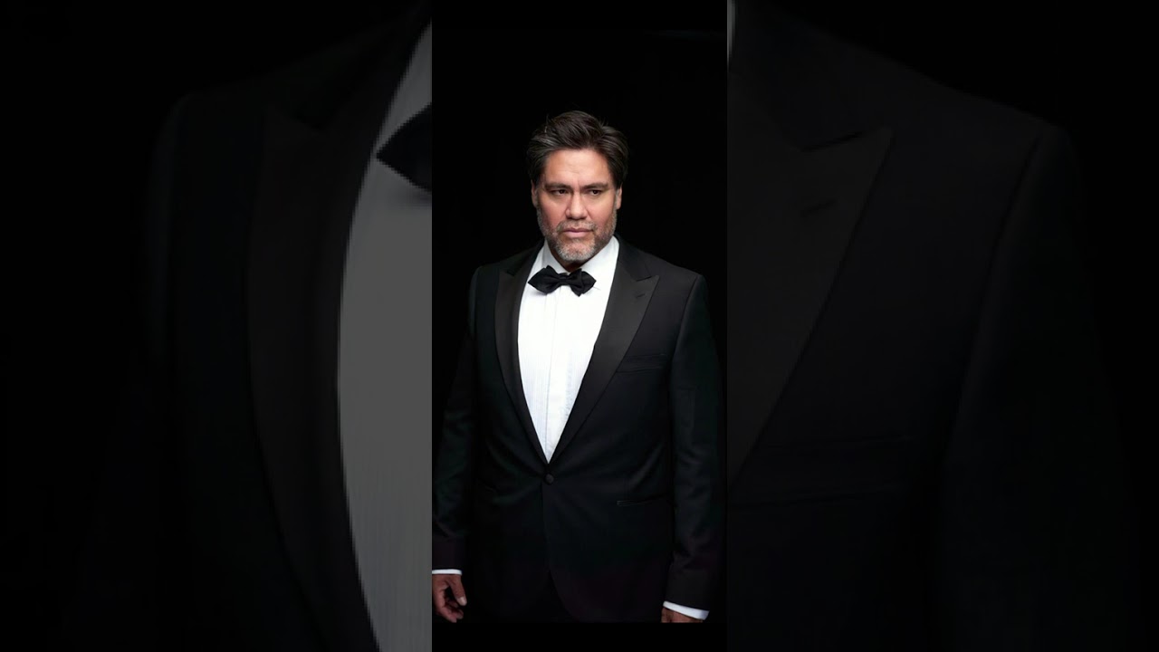 Yngve Søberg sings Rigoletto: «Povero Rigoletto…Cortigiani vil razza dannata». 
