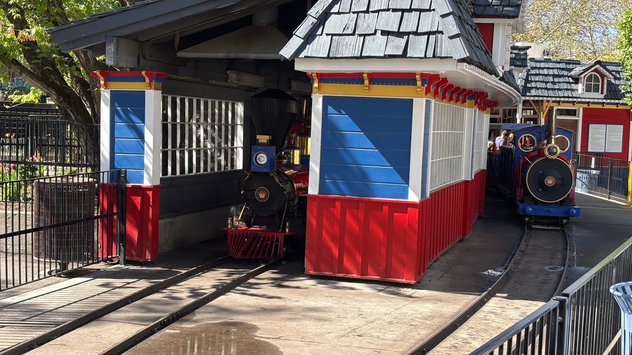 Lagoon Wild Kingdom Train (Double Feature)