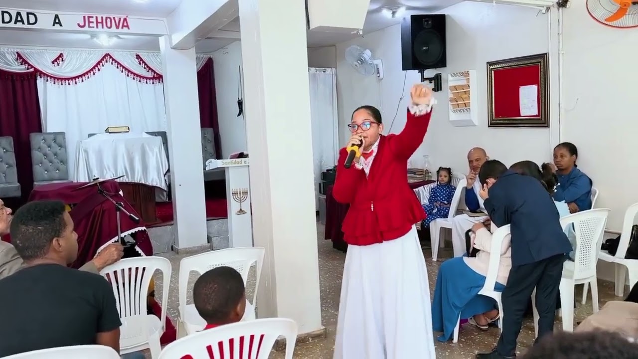 Elizabeth d Guzmán. Con  el tema: (La preeminencia del amor 💓)