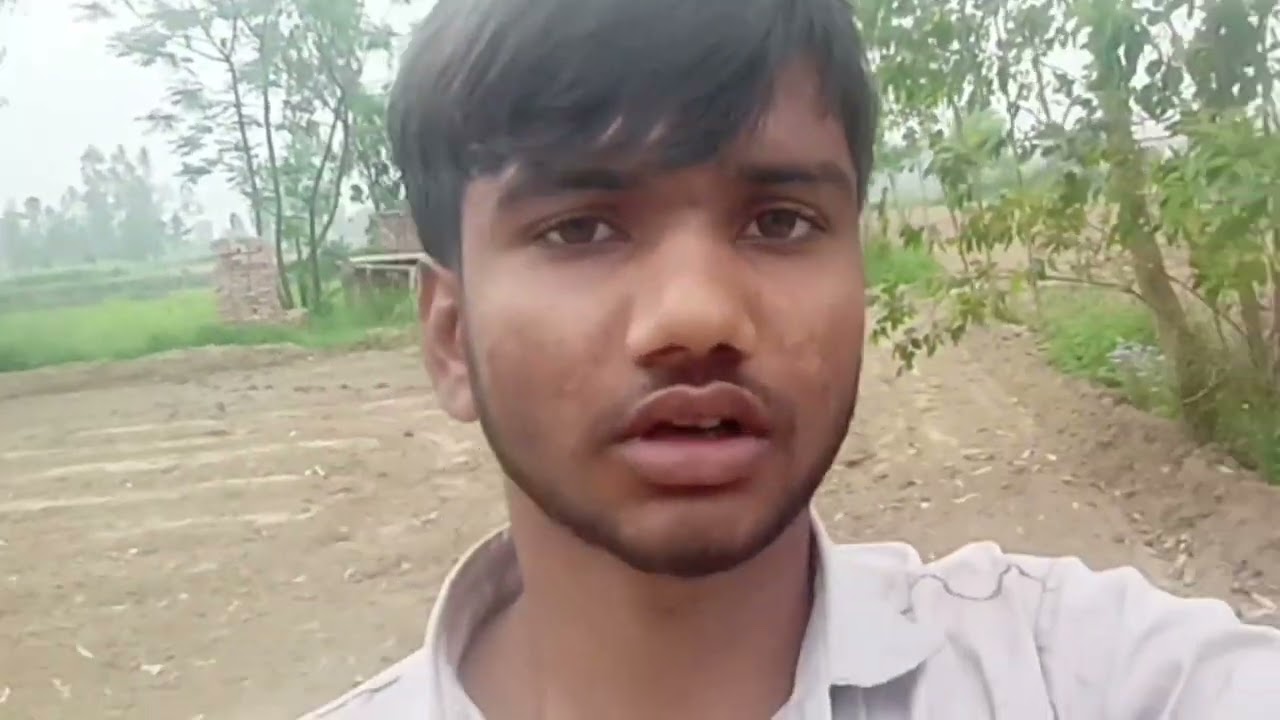 Aaj gaya khet pe or jate he paise maar deye 😂😂