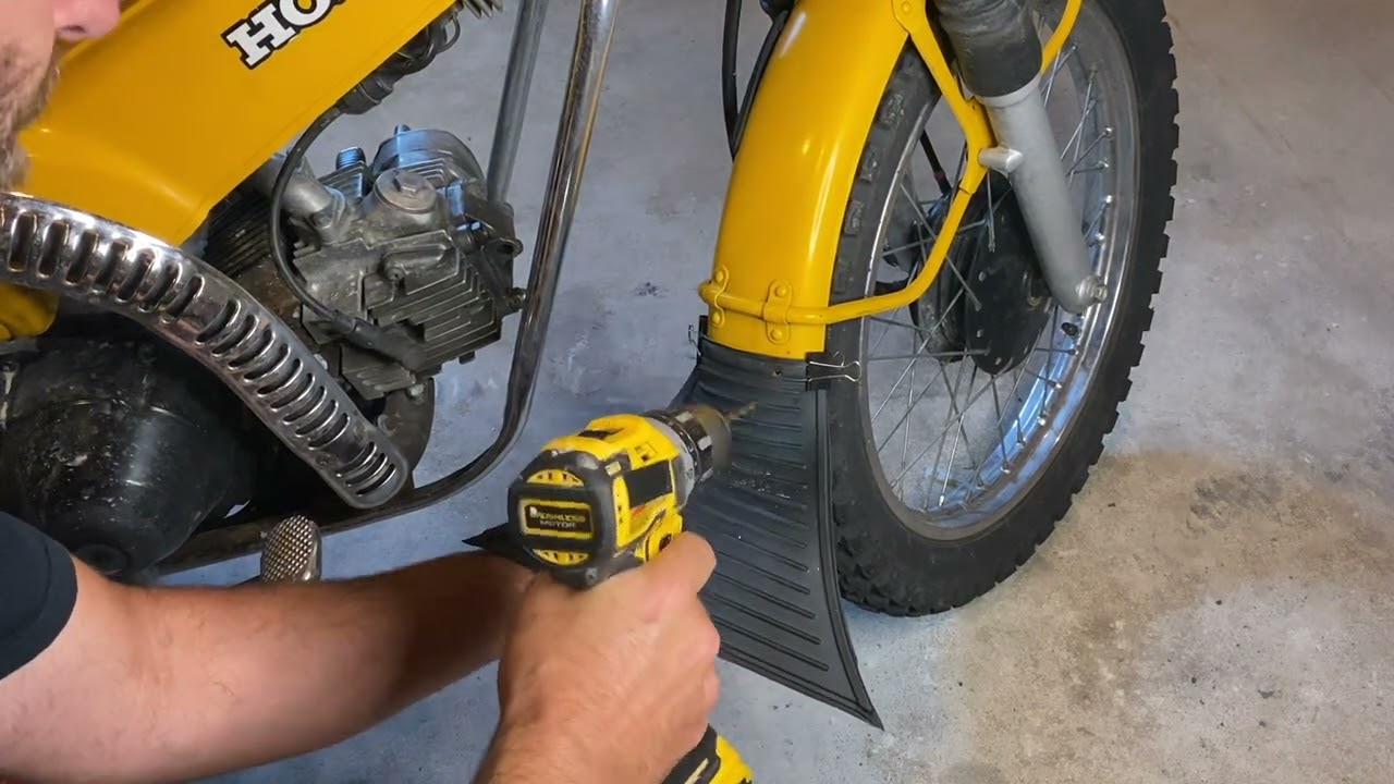 Making a simple motorcycle mud flap for my 1978 Honda CT90.