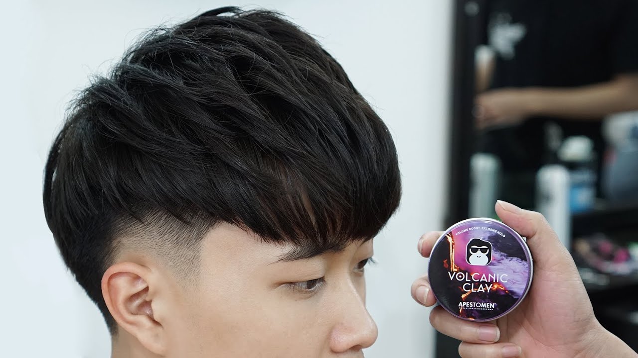 Vuốt tạo kiểu Layer với sáp Volcanic Clay - Cắt tóc nam đẹp 2020 - Chính Barber Shop