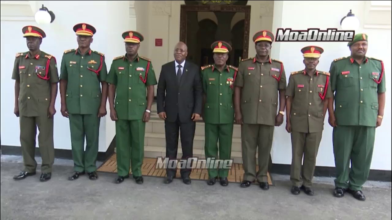 Makamanda JWTZ Uso kwa Uso na Rais MAGUFULI IKULU DSM
