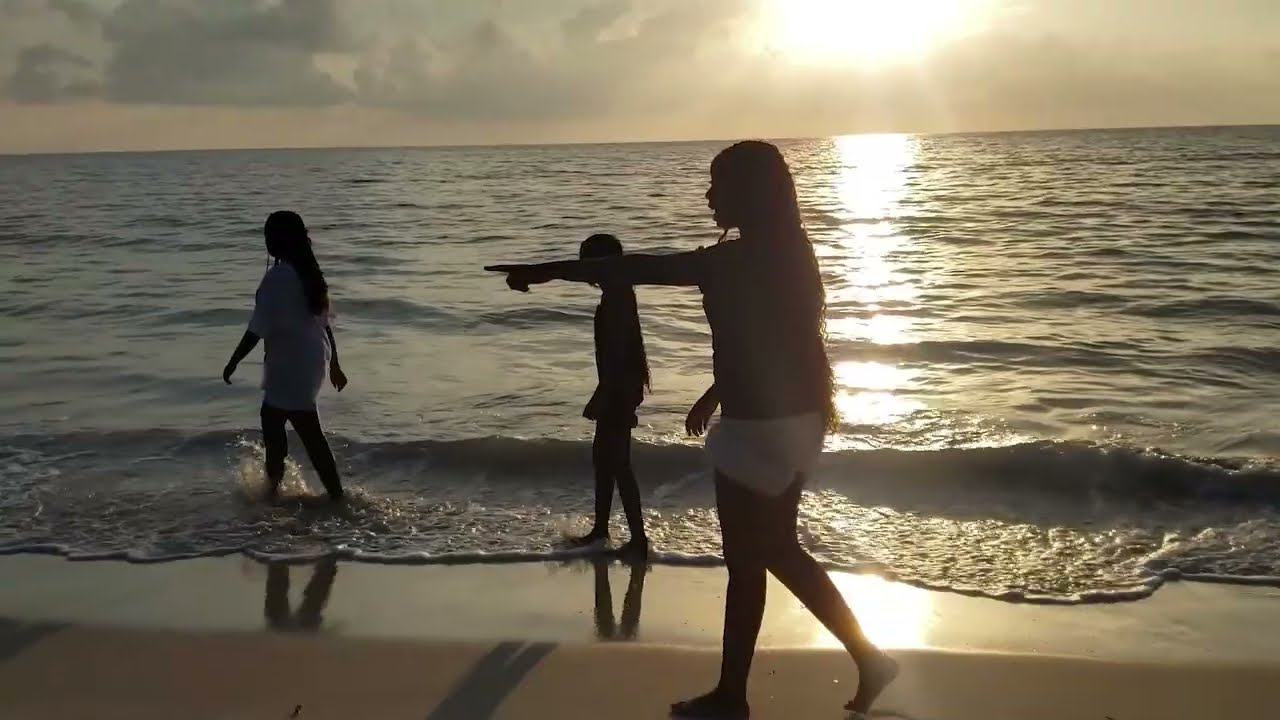 Sister Sunrise - Diani