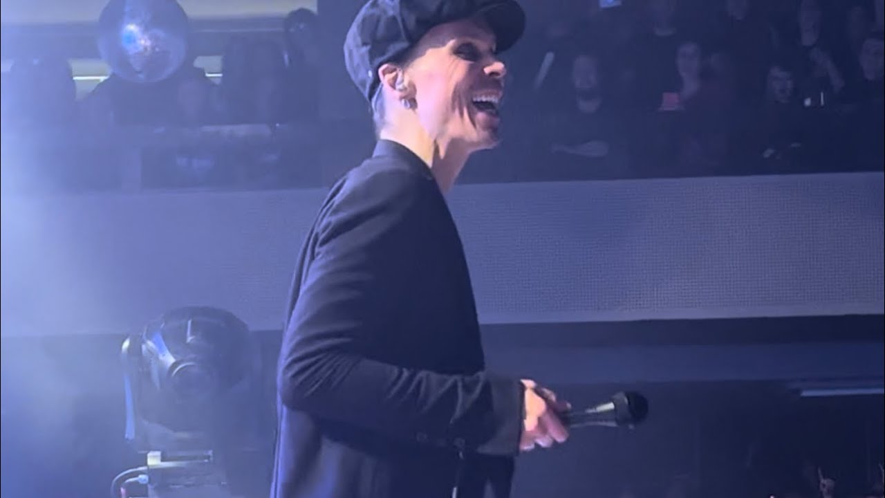 16.2. Join Me, The Foreverlost & Kiss Of Dawn - Ville Valo @ Lucerna, Prague