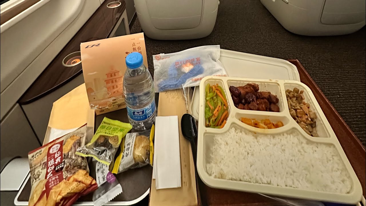 武汉-汉口，19分钟40元高铁商务座赠送53元盒饭蛋汤和零食饮品，免费送站接站，沉浸式体验