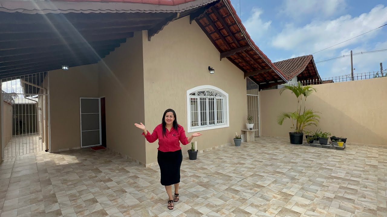 Se você gosta de espaço, essa casa 🏠 é pra você! 😍 03 dorms 🛏️ no Maracanã 📌