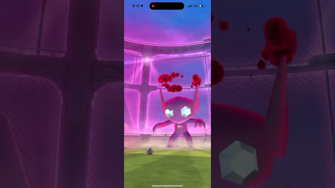 @pokemongo: Battling Dynomax Sableye