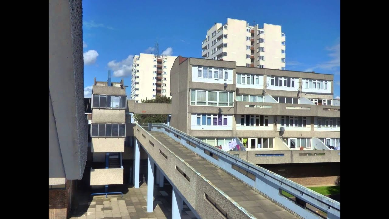 Thamesmead (part 2) - The EPIC 60s Streets in the sky