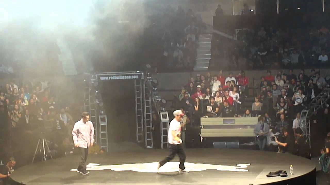 Airdit vs Beast: Red Bull BC One 2010