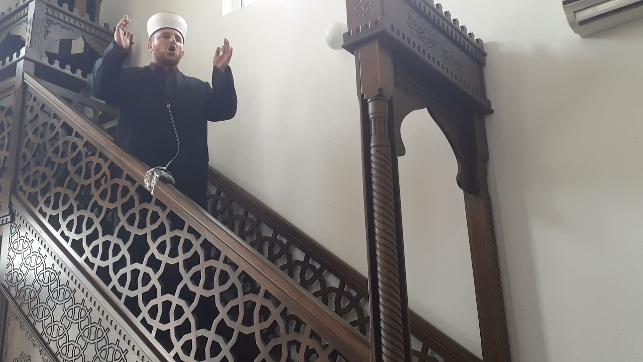 I namaz i rad.