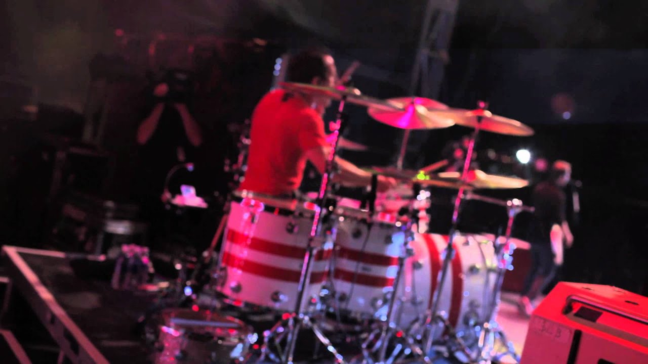 Simple Plan- Jump (Live)