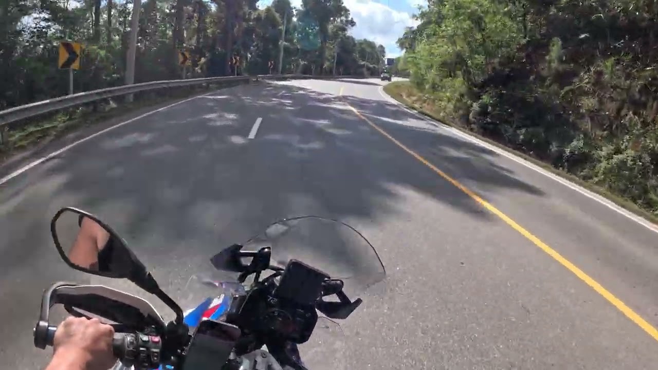 BMW GS R1300 2025 - Chiang Mai to Pai - Famous Scenic Road Trip in Northern Thailand